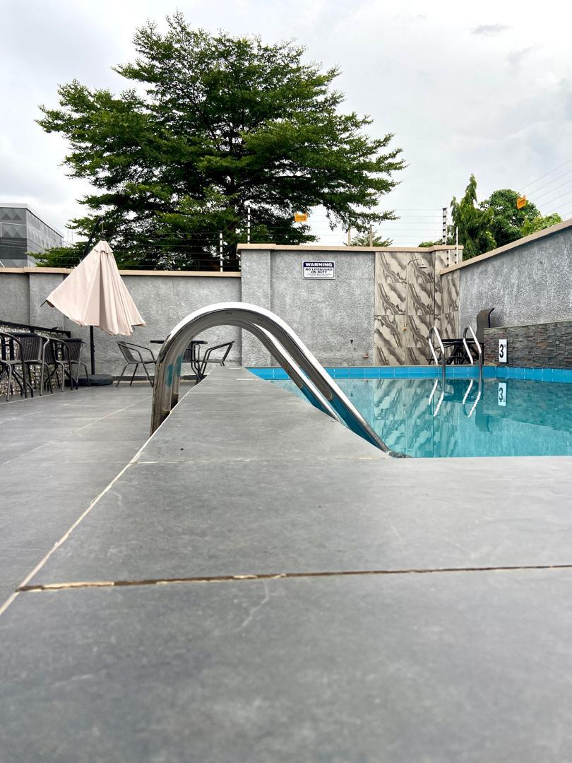 Eureka Luxury Apartment pool deck and railings